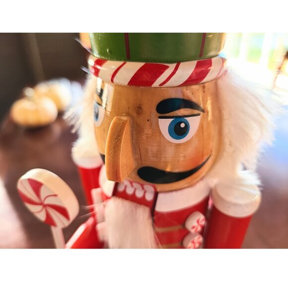 Christmas Nutcracker Wooden Soldier Holiday Statue Xmas Decor Table Decoration - Picture 7 of 8